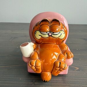 Vintage Garfield figurine